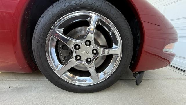 Photo of 2004 Red Chevrolet Corvette