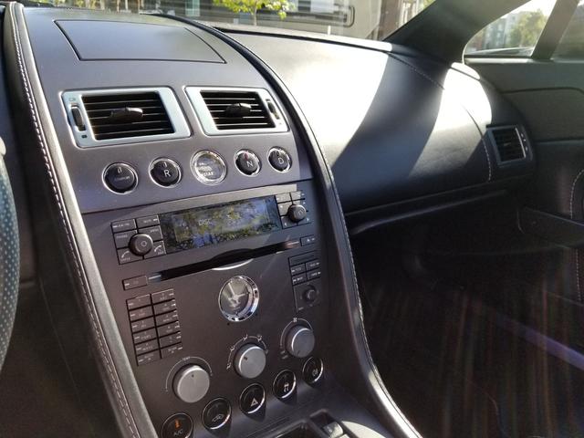 Photo of 2007 Black Aston Martin V8 Vantage