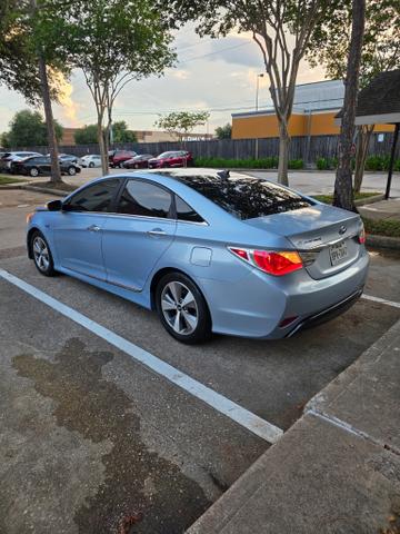 Photo of 2011 Blue Hyundai SONATA Hybrid