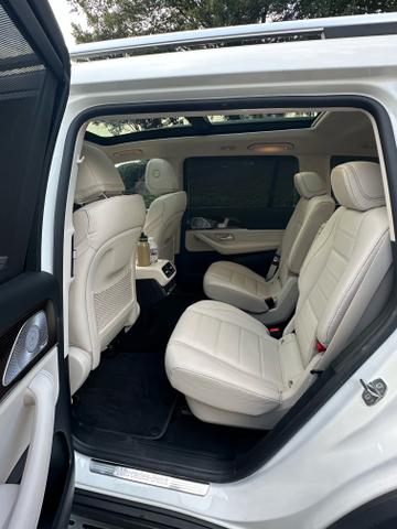 Photo of 2021 White Mercedes-Benz GLS 450