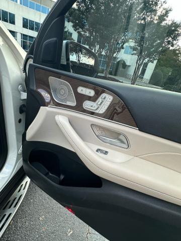 Photo of 2021 White Mercedes-Benz GLS 450