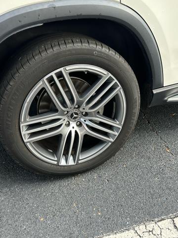 Photo of 2021 White Mercedes-Benz GLS 450