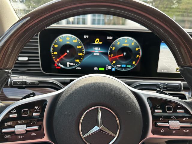 Photo of 2021 White Mercedes-Benz GLS 450