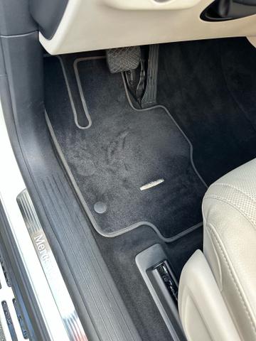Photo of 2021 White Mercedes-Benz GLS 450