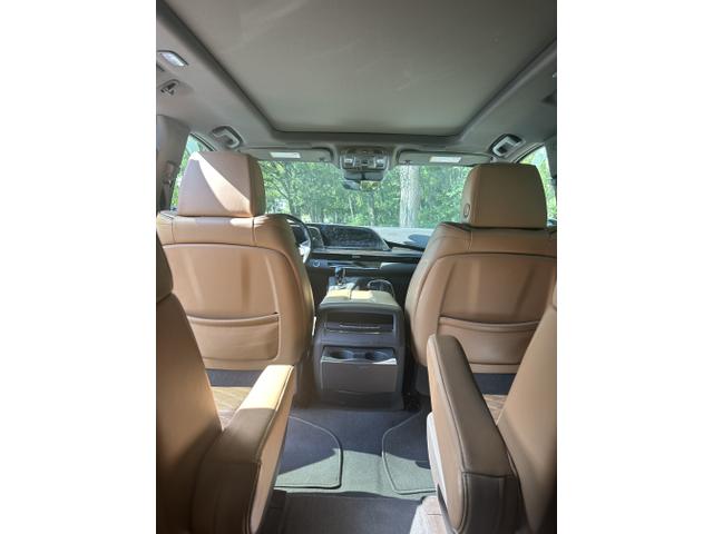Photo of 2023 White Cadillac Escalade