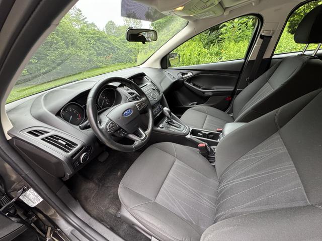 Photo of 2015 Gray Ford Focus