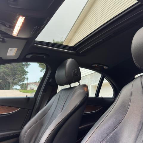 Photo of 2018 Black Mercedes-Benz E-Class