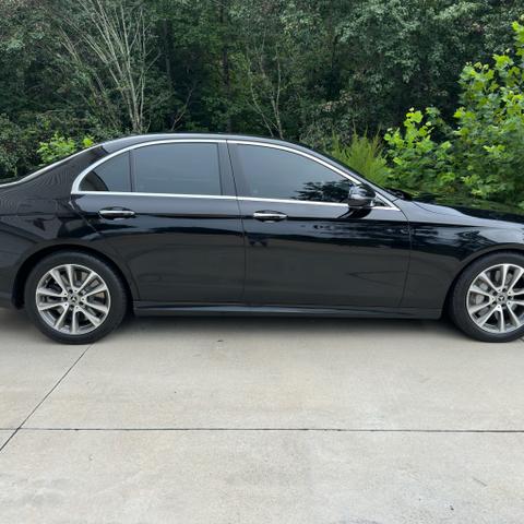 Photo of 2018 Black Mercedes-Benz E-Class
