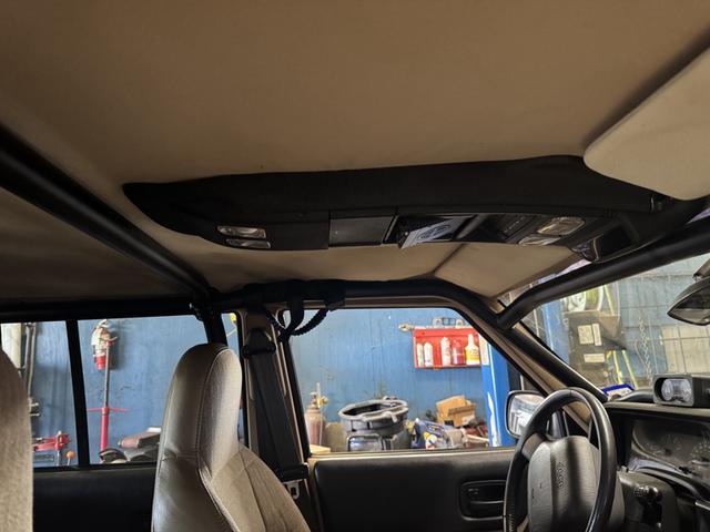 Photo of 2001 Red Jeep Cherokee