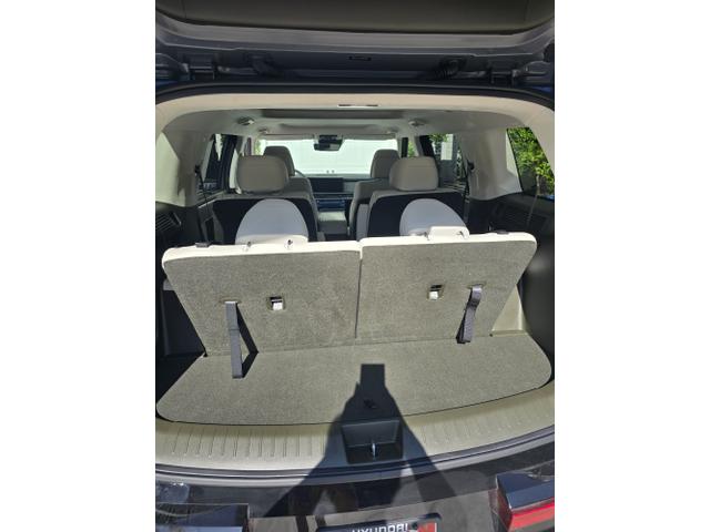 Photo of 2024 Gray Hyundai SANTA FE