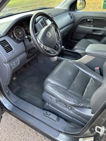 Photo of 2007 Gray Honda Pilot