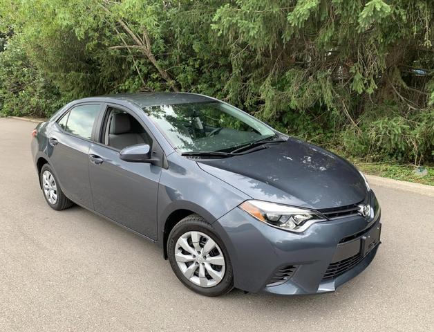 Photo of 2016 Gray Toyota Corolla