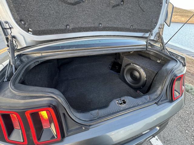 Photo of 2013 Gray Ford Mustang
