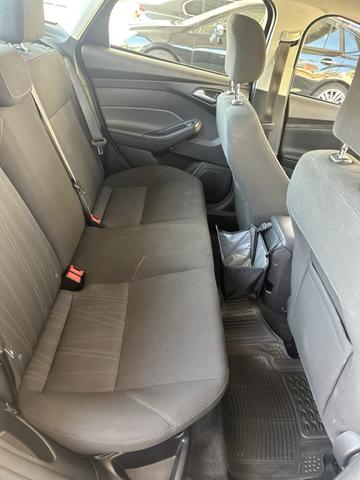 Photo of 2015 Gray Ford Focus