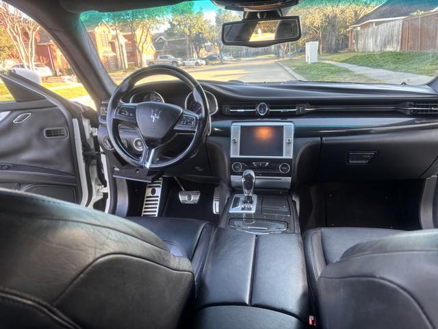 Photo of 2014 White Maserati Quattroporte