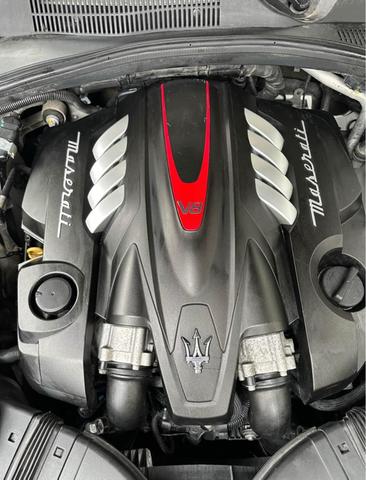 Photo of 2014 White Maserati Quattroporte