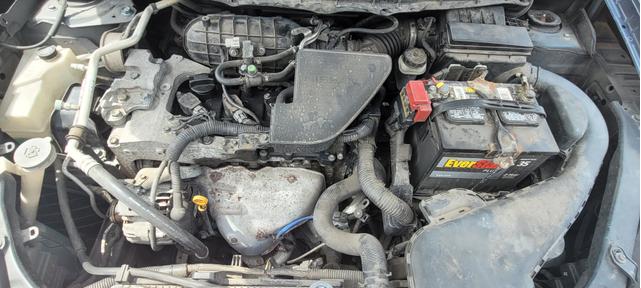 Photo of 2012 Gray Nissan Rogue