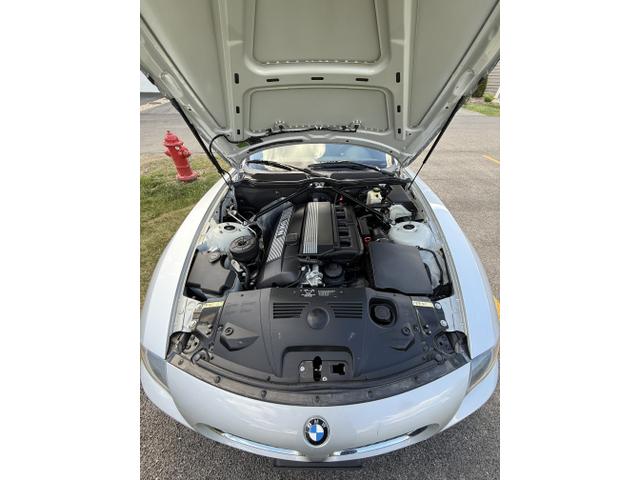 Photo of 2004 Silver BMW Z4