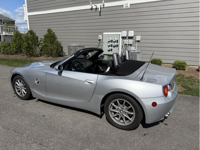 Photo of 2004 Silver BMW Z4