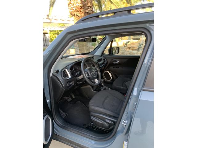 Photo of 2018 Green Jeep Renegade