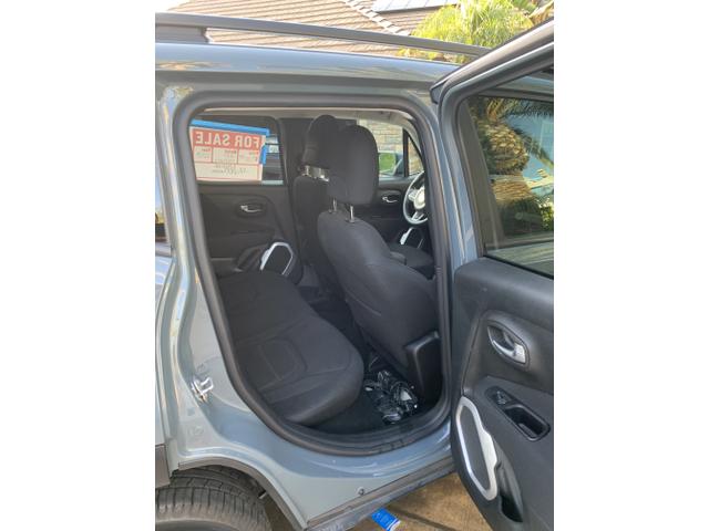 Photo of 2018 Green Jeep Renegade