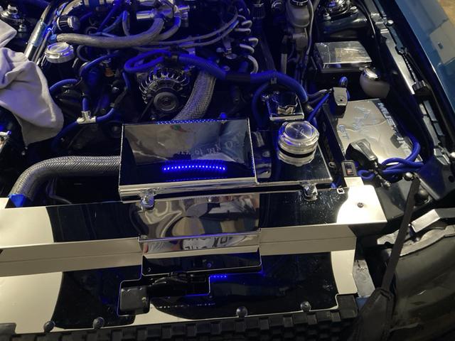 Photo of 2000 Blue Ford Mustang