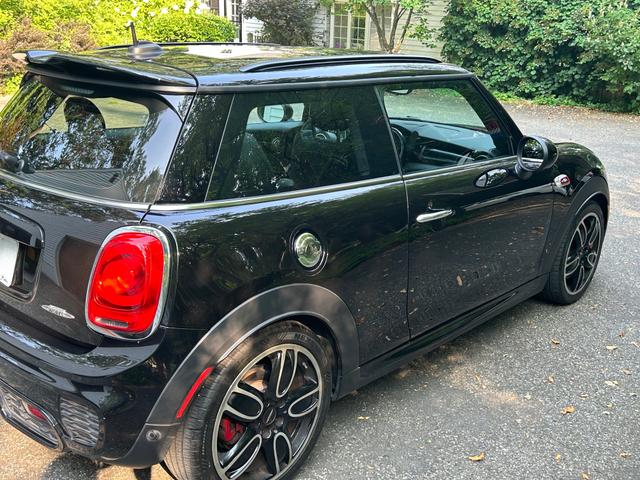 Photo of 2017 Black MINI Hardtop