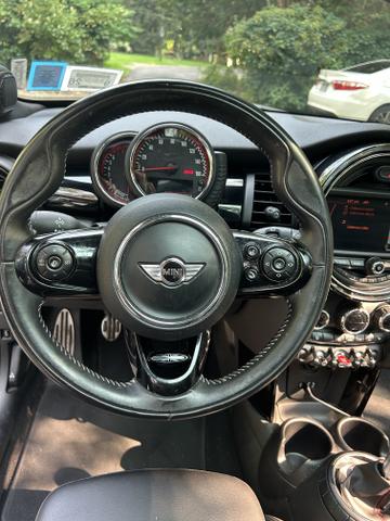 Photo of 2017 Black MINI Hardtop