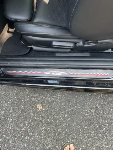 Photo of 2017 Black MINI Hardtop