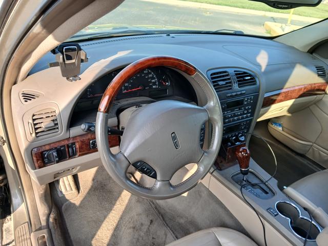 Photo of 2001 Gold Lincoln LS
