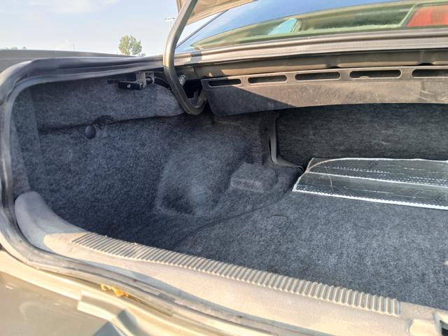 Photo of 2001 Gold Lincoln LS