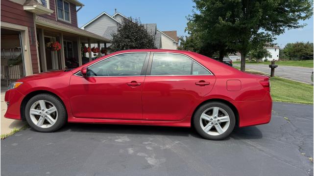 Photo of 2014 Red Toyota Camry