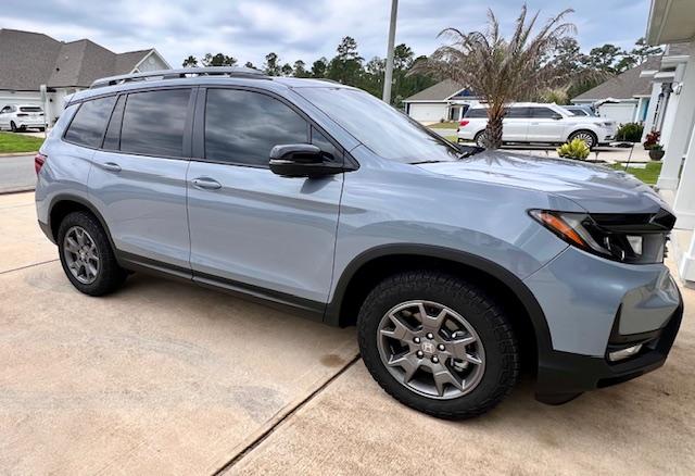Photo of 2024 Gray Honda Passport