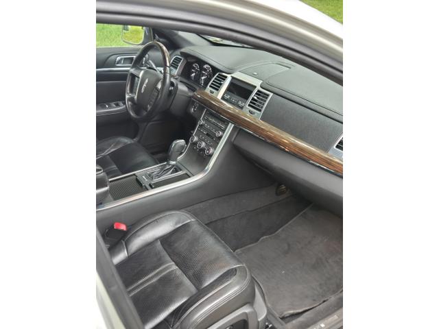Photo of 2010 Silver Lincoln MKS