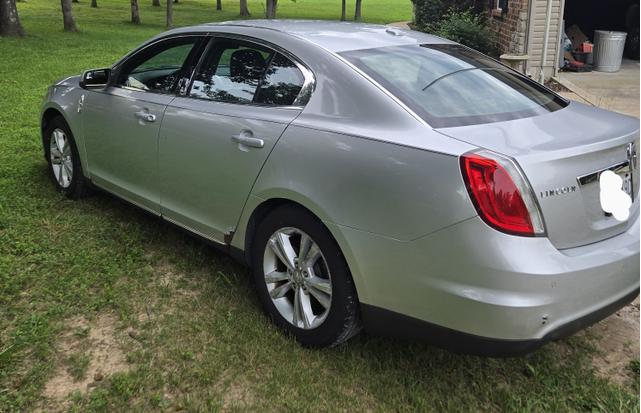 Photo of 2010 Silver Lincoln MKS