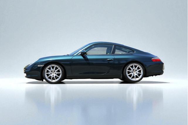 Photo of 2003 Green Porsche 911