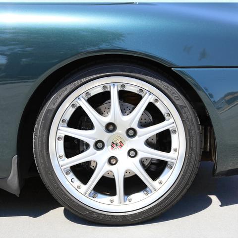 Photo of 2003 Green Porsche 911