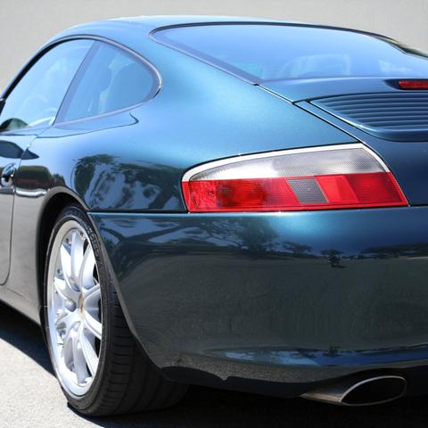 Photo of 2003 Green Porsche 911