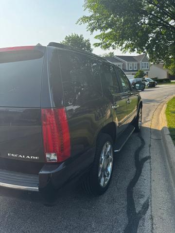 Photo of 2009 Black Cadillac Escalade