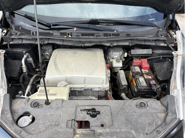 Photo of 2017 Black Nissan Leaf