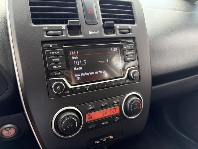 Photo of 2017 Black Nissan Leaf