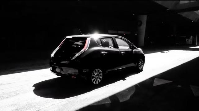 Photo of 2017 Black Nissan Leaf