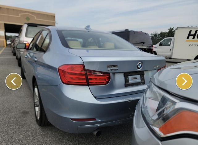 Photo of 2015 Blue BMW 320