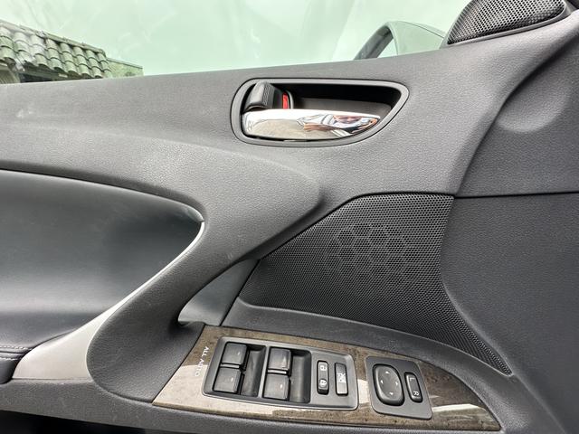 Photo of 2011 Silver Lexus IS 250