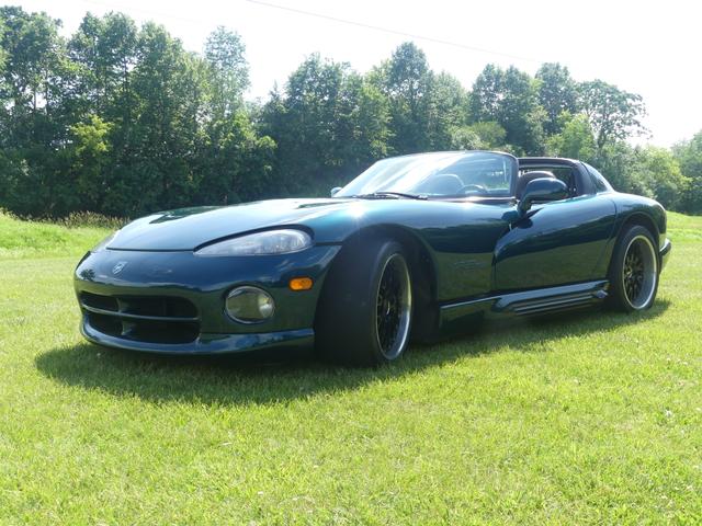 Photo of 1995 Green Dodge Viper