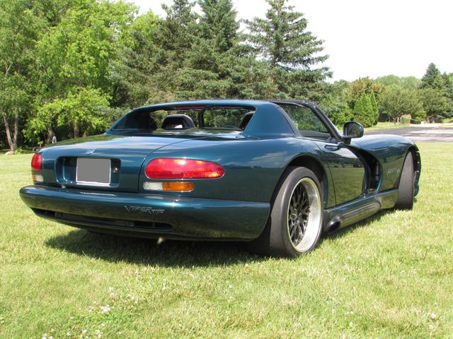 Photo of 1995 Green Dodge Viper