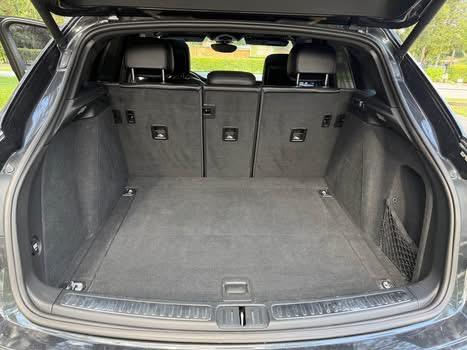 Photo of 2017 Gray Porsche Macan