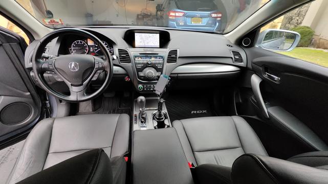 Photo of 2015 Silver Acura RDX