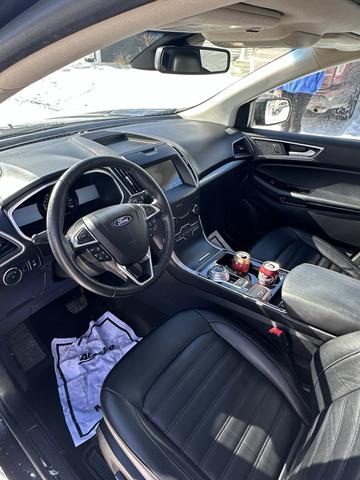 Photo of 2020 Gray Ford Edge