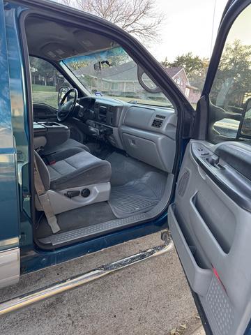 Photo of 2002 Green Ford F-250